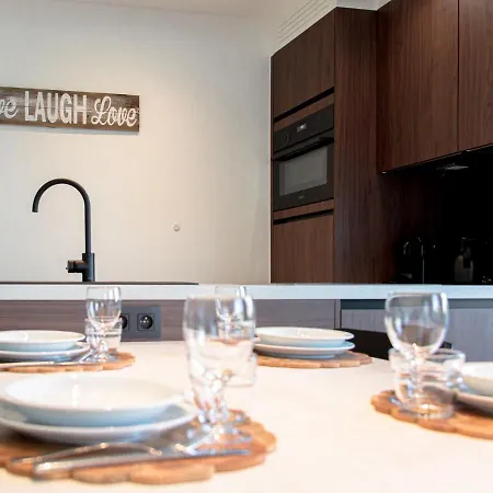 Huyzevier ميدل كيرك