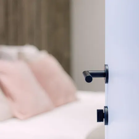 Huyzevier ميدل كيرك